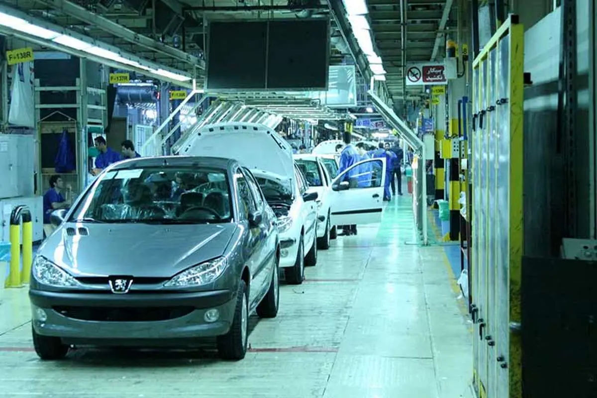 اختلاف قیمت ۱ تا ۳۰ میلیون تومانی قیمت خودرو در کارخانه و بازار