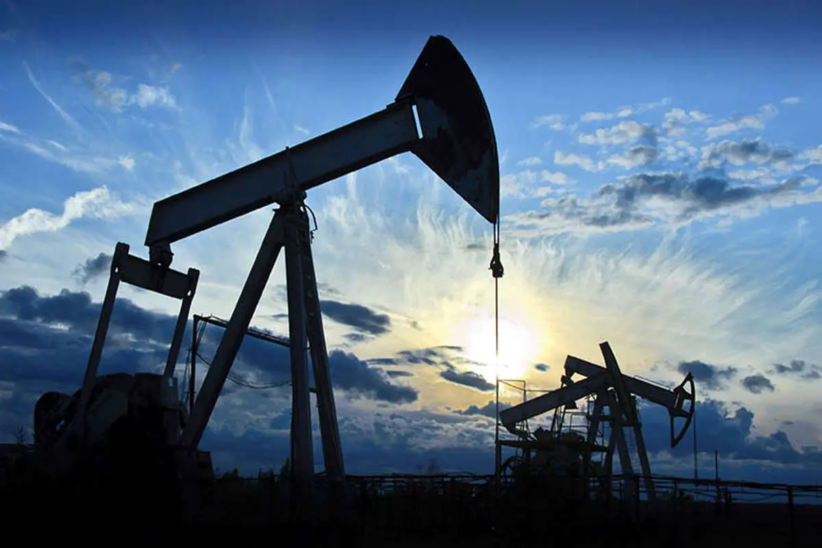 کاهش ذخایر آمریکا قیمت نفت را افزایش داد