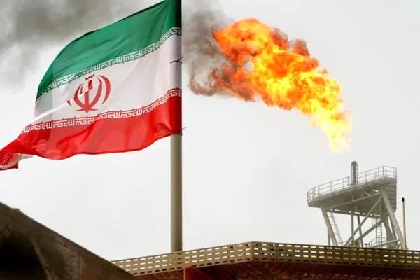 با گردن‌کشی دشمن برای دزدیدن نفت ایران مقابله‌به‌مثل می‌کنیم