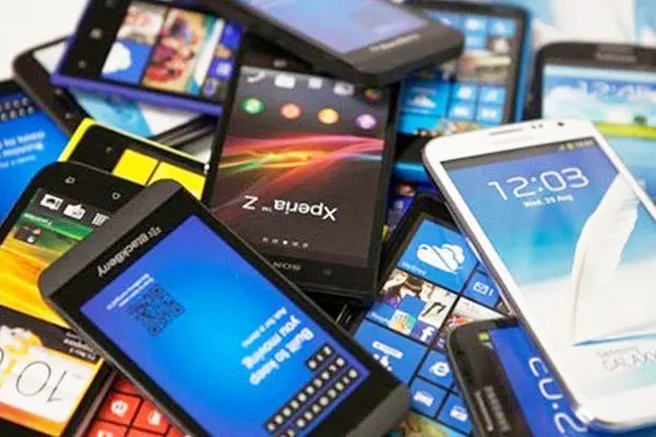 ترخیص ۱۳ میلیون تلفن همراه از گمرکات کشور/ ارزش واردات تلفن همراه به ۳ میلیارد دلار رسید