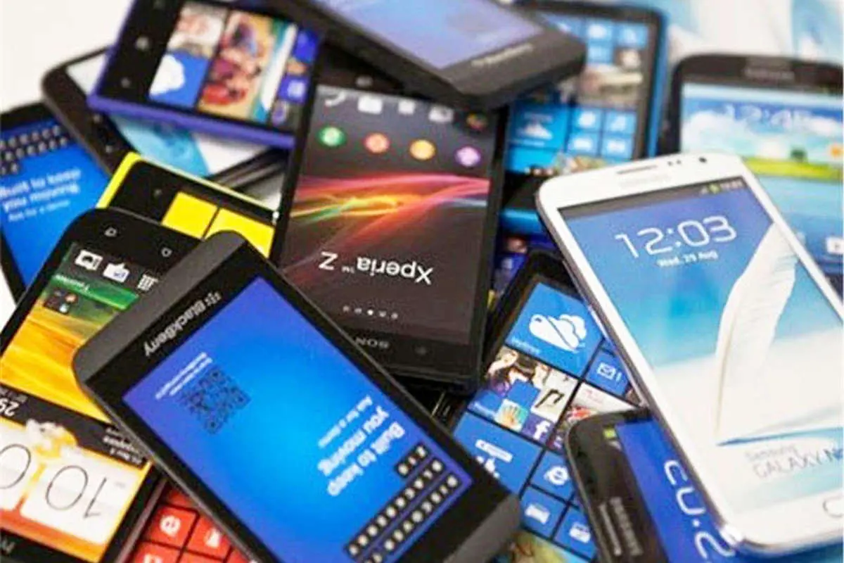 عوارض ۱۶ درصدی واردات تلفن همراه مسافری