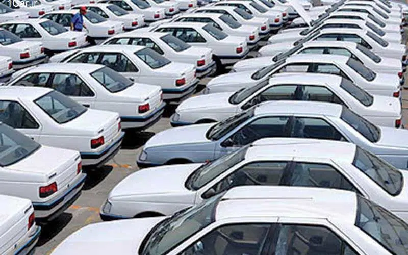 کف بازار / افزایش چند صد هزار تومانی قیمت خودروی داخلی در بازار دی ۹۶