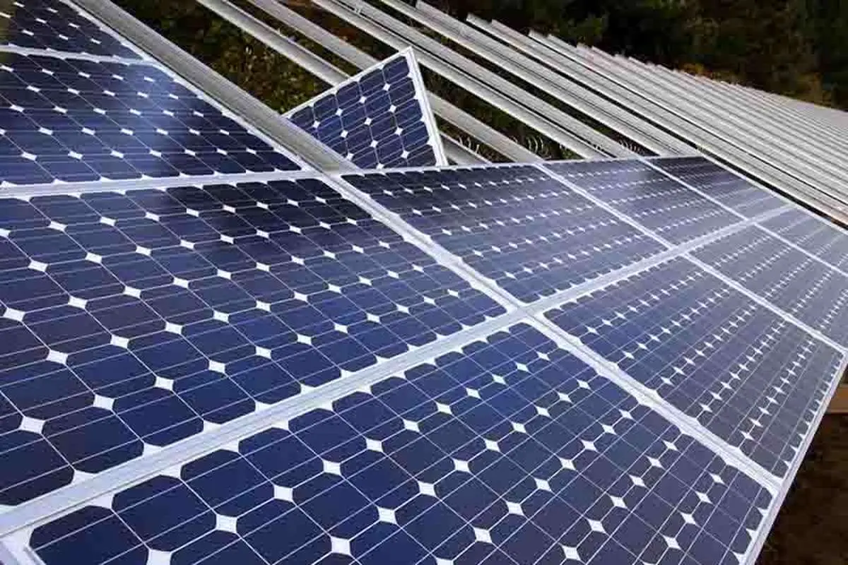 نصب پنل‌های برق خورشیدی در آمریکا کاهش یافت