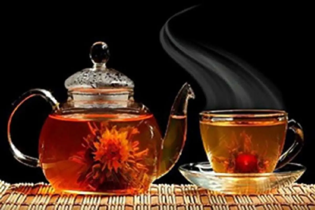 نوشیدن چای داغ عامل افزایش خطر سرطان در سیگاری‌ها