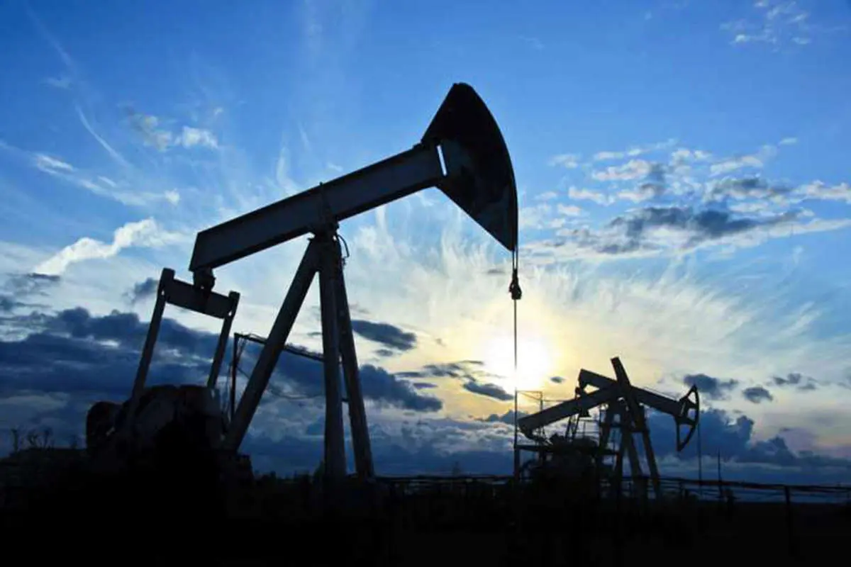 قیمت نفت ایران در نخستین ماه ۲۰۱۸ افزایش یافت