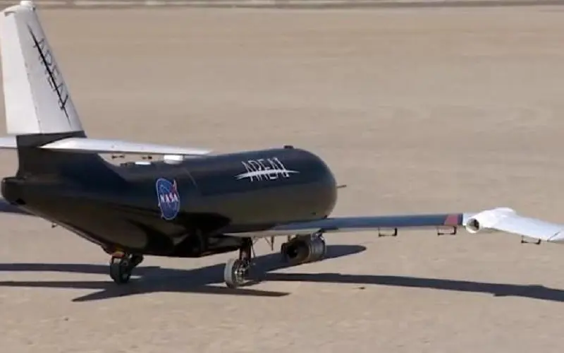 ناسا هواپیمایی با بال‌های تاشو آزمایش می‌کند