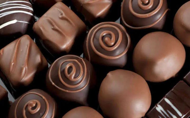 عوارض خوردن شکلات زیاد در ایام عید