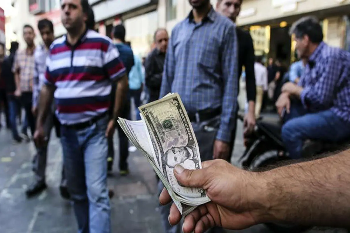 آخرین قیمت دلار تا پیش از امروز ۲۹ بهمن ۹۹ چقدر بود؟