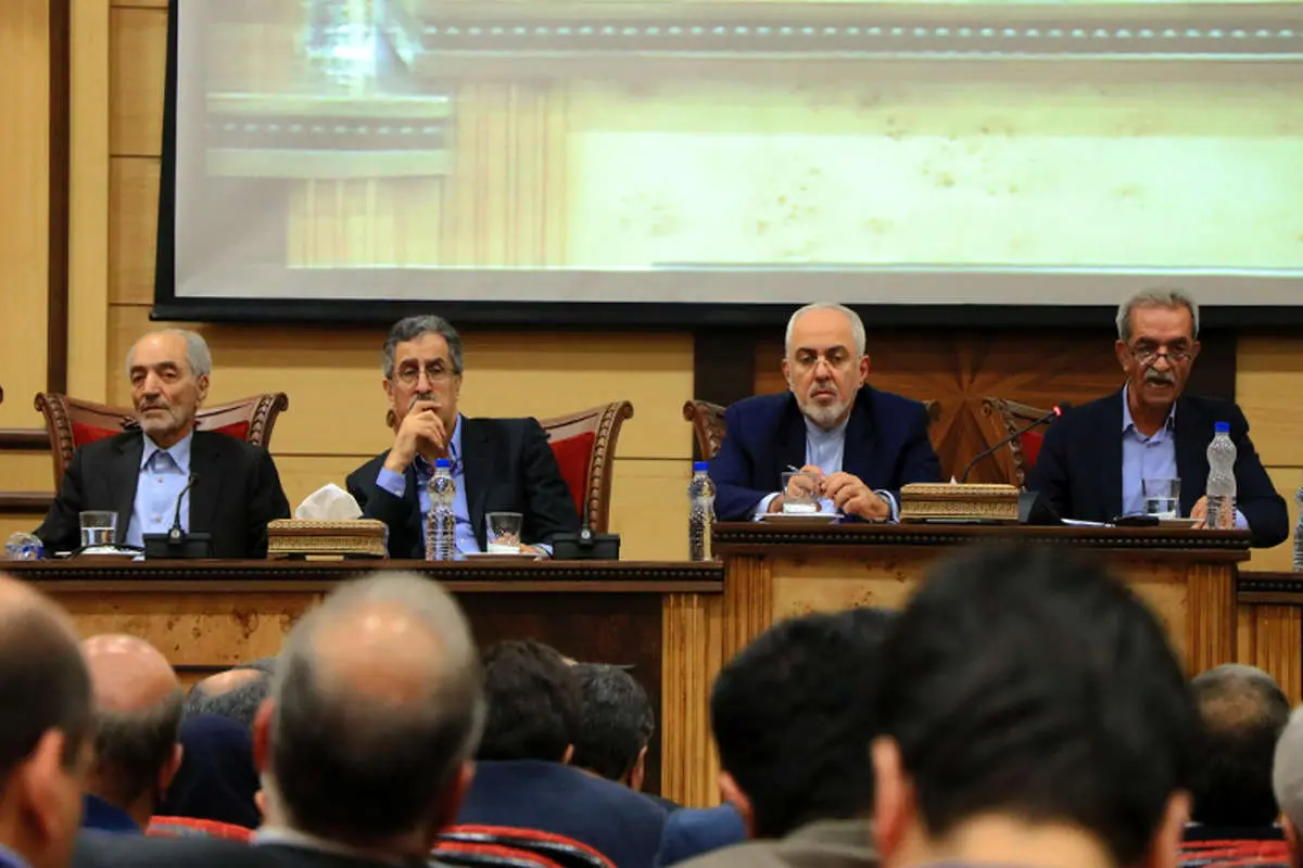 حضور ظریف در اتاق بازرگانی ایران (گزارش تصویری)