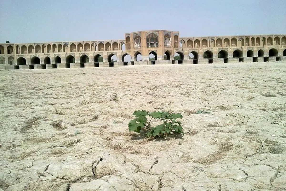 راهکار حل «بحران آب» پذیرش کم‌آبی ایران است