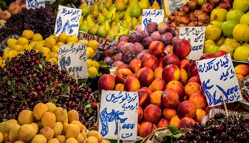 قیمت‌‌های عجیب میوه‌ها در بازار تجریش (گزارش تصویری)