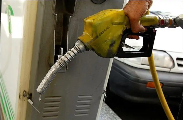 احتمال سهمیه‌بندی بنزین و افزایش قیمت وجود دارد