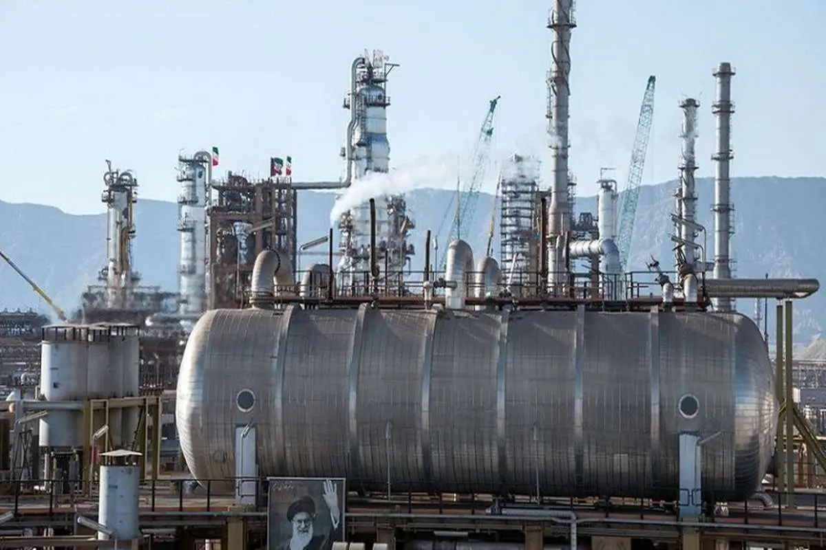 تولید روزانه بنزین در ستاره خلیج فارس به ۲۶میلیون تن رسید