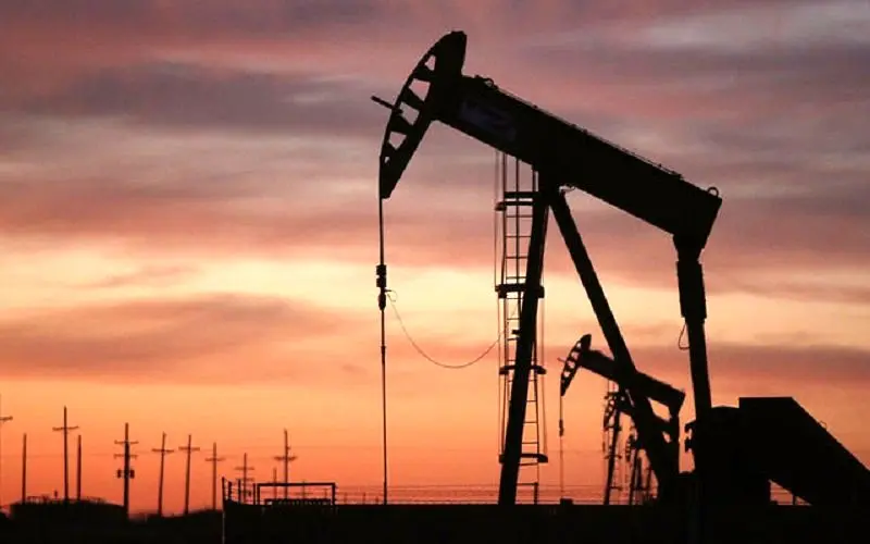قیمت نفت از رشد باز ایستاد و افت کرد
