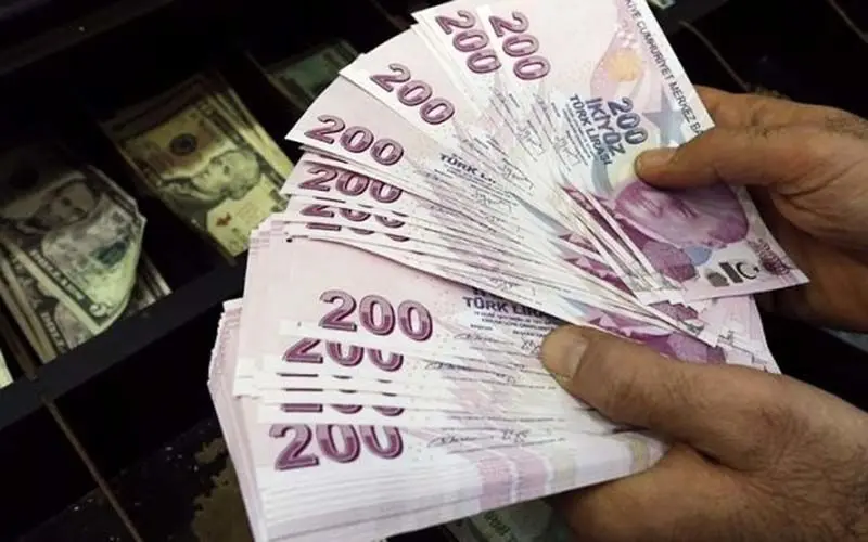 رکورد زنی دلار در ترکیه در پی عملی شدن تحریم آمریکا