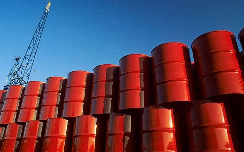 کاهش قیمت نفت در پی افزایش تولید روسیه
