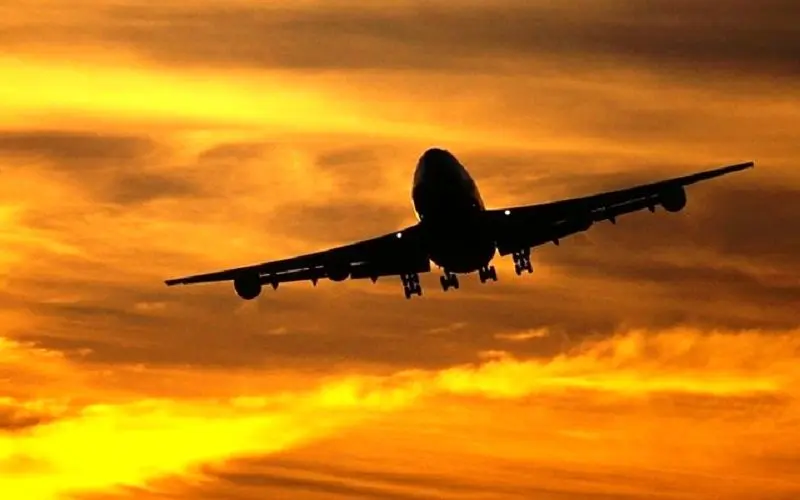 معاون گردشگری: قیمت بلیت هواپیما کنترل می‌شود