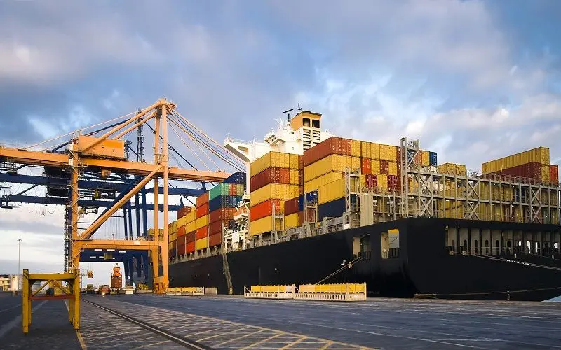 صادرات از بنادر کشور در 4 ماهه امسال 10 درصد افزایش یافت