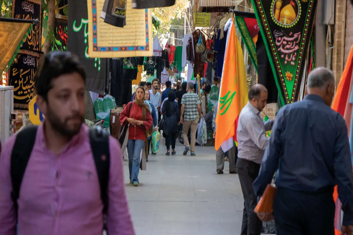 بازار لوازم و ادوات عزاداری تهران به روایت یک گزارش تصویری