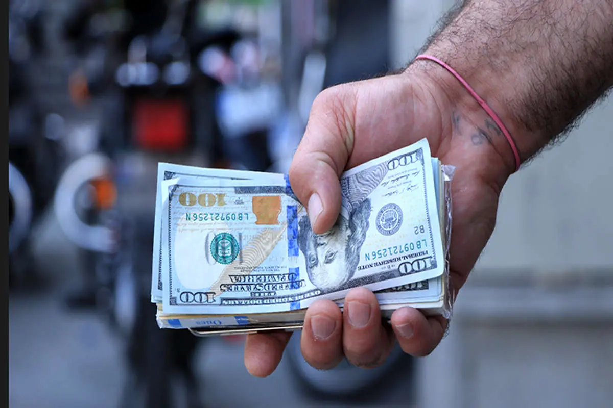قیمت دلار پس از اعلام آمادگی ترامپ برای مذاکره با ایران