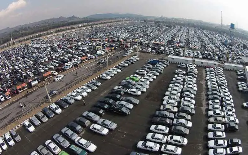 بررسی روند توسعه صنعت خودرو در کشور