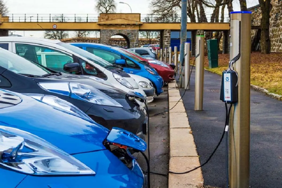 ساخت ۲.۵ میلیون ایستگاه شارژ خودروهای برقی تا ۲۰۲۵