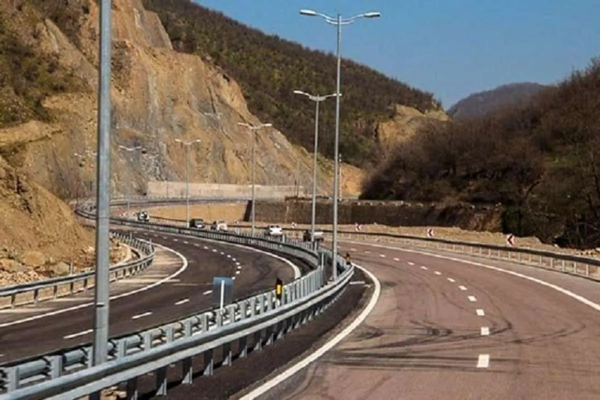 کاهش مسیرهای تردد در آزادراه تهران–شمال با اجرای تونل شرقی البرز