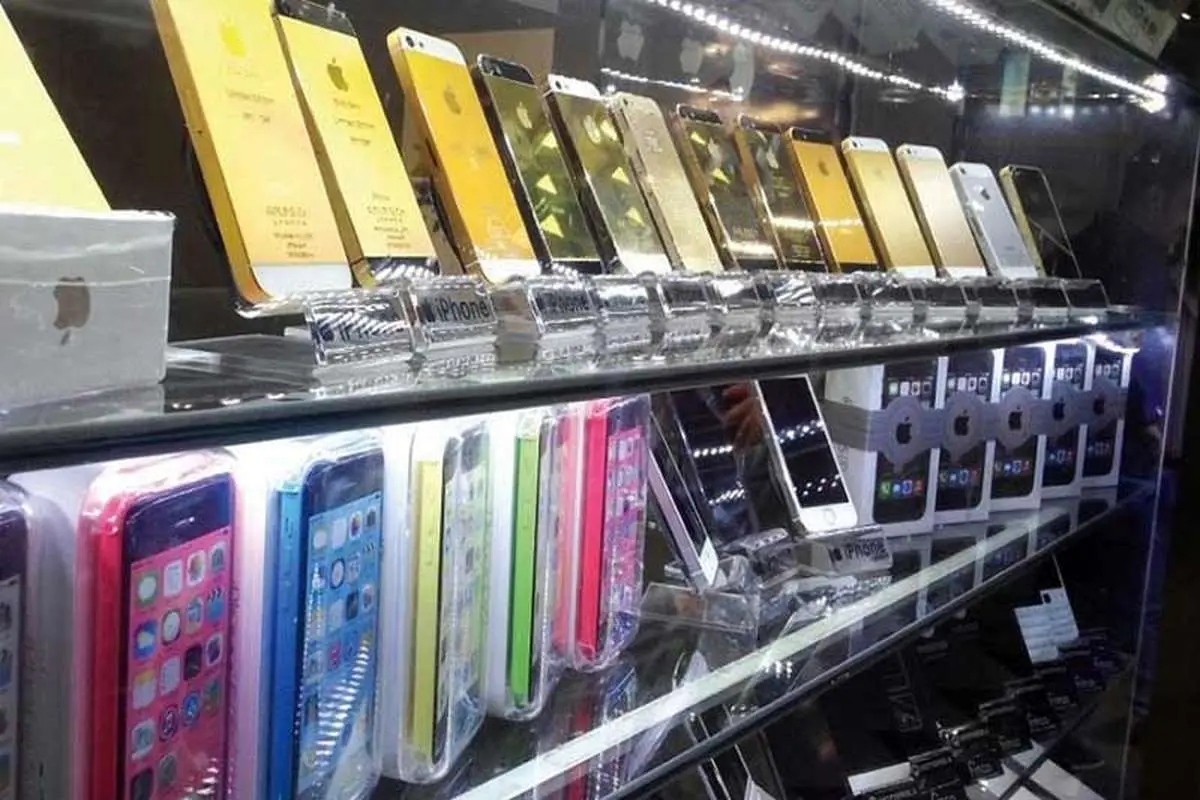 قیمت گوشی تلفن همراه در بازار کاهش یافت