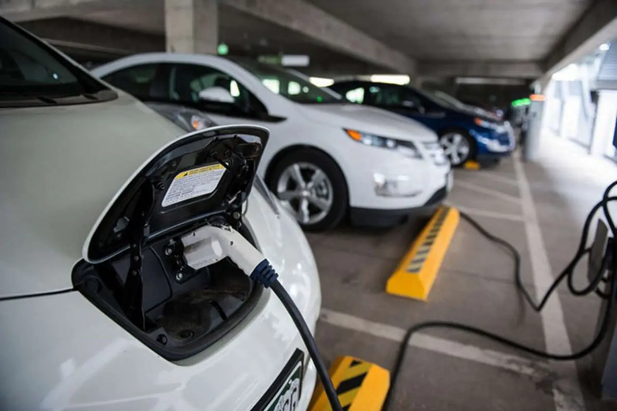 توسعه خودروهای برقی مستلزم اتخاذ سیاست‌های ثابت دولت‌هاست