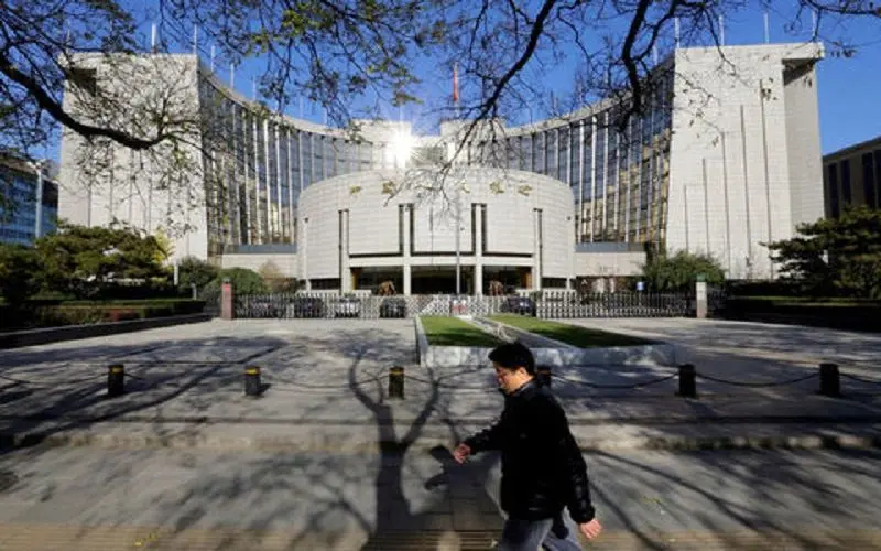 بانک مرکزی چین ۱۷ میلیارد دلار از بازار بیرون کشید