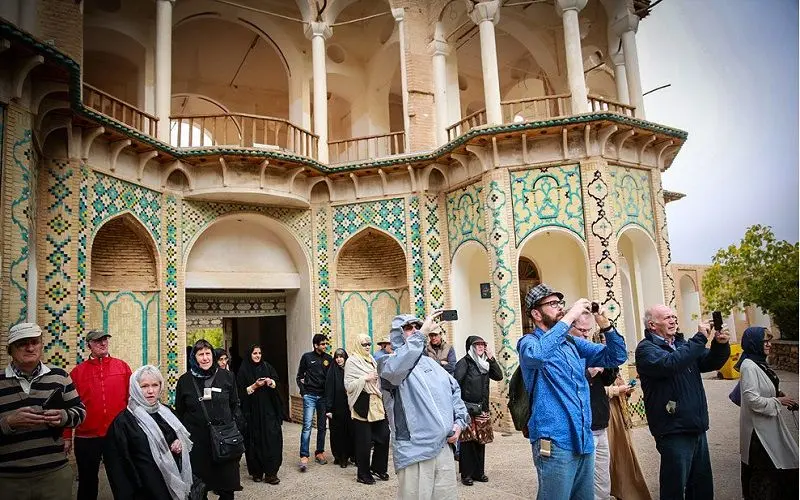 ایران برای مقابله با تحریم‌ها روی گردشگری حساب باز کرده است