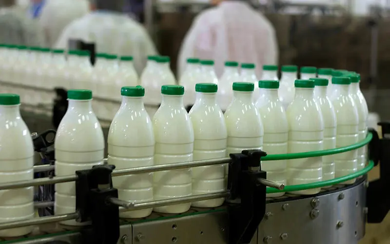 قیمت جدید شیر خام ۲۰۰۰ تومان تعیین شد