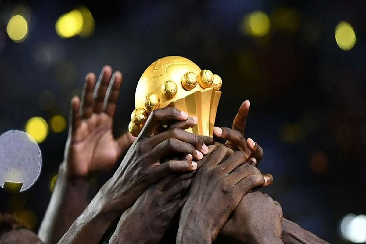 میزبانی جام ملت‌های فوتبال آفریقا از کامرون گرفته شد