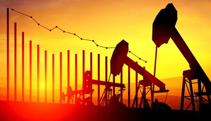 بزرگ‌ترین‌ سقوط قیمت نفت در یک دهه