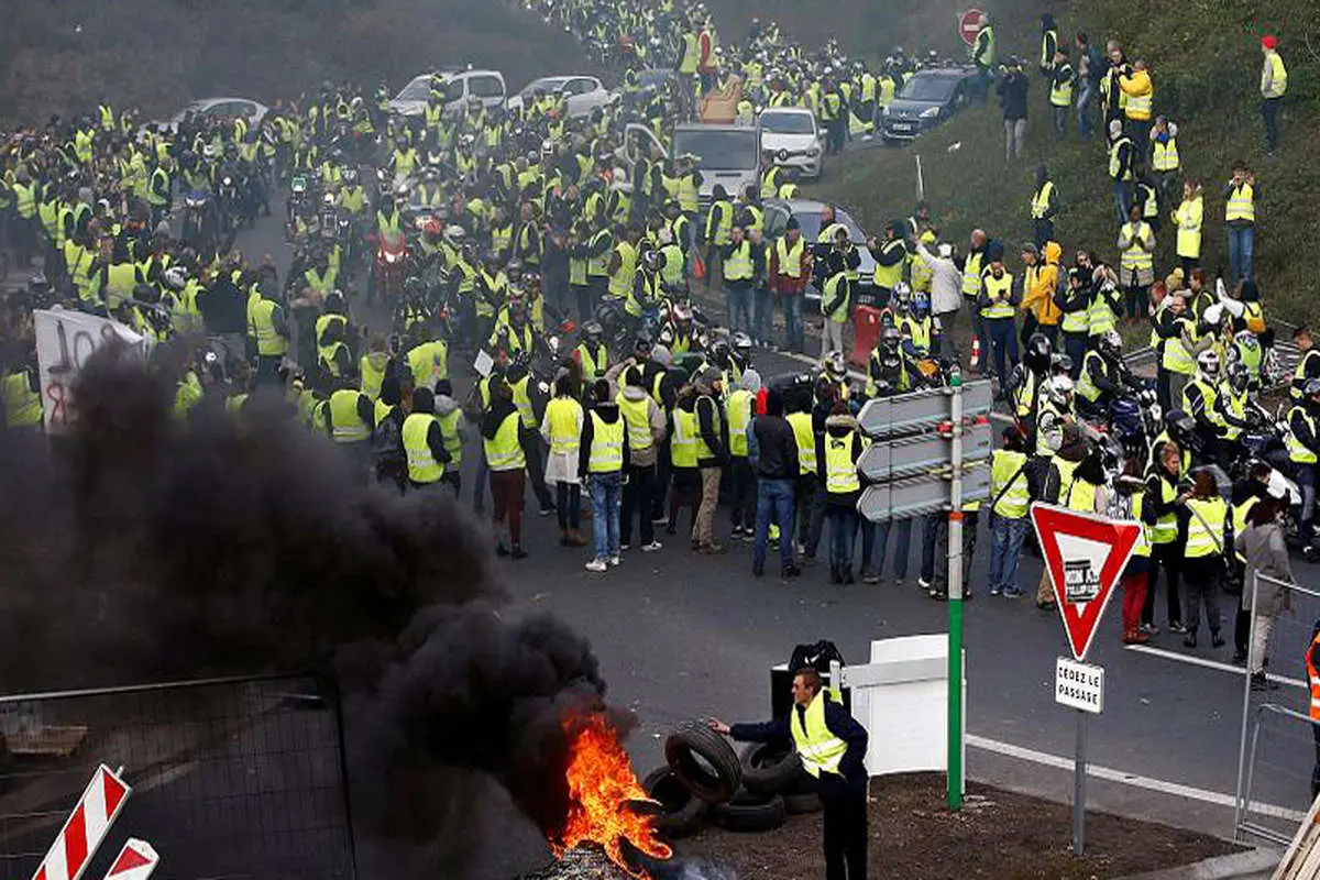 تظاهرات گسترده فرانسه به روایت یک گزارش تصویری