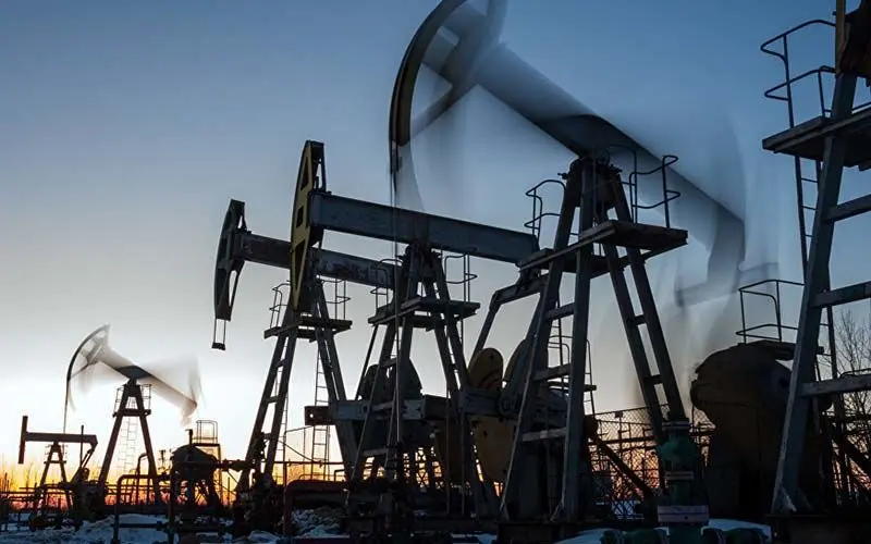 با بروز نشانه‌هایی از کاهش بیشتر تولید روسیه، قیمت نفت بالا رفت