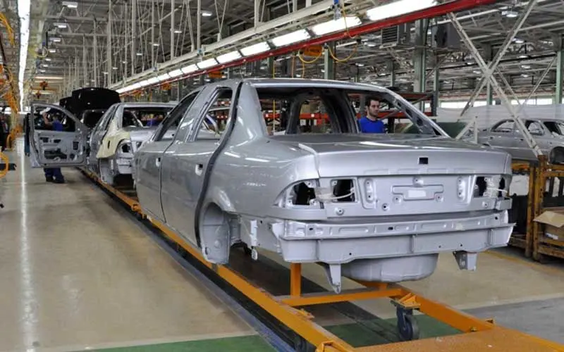 به گفته وزیر صنعت تولید خودرو رو به افزایش است