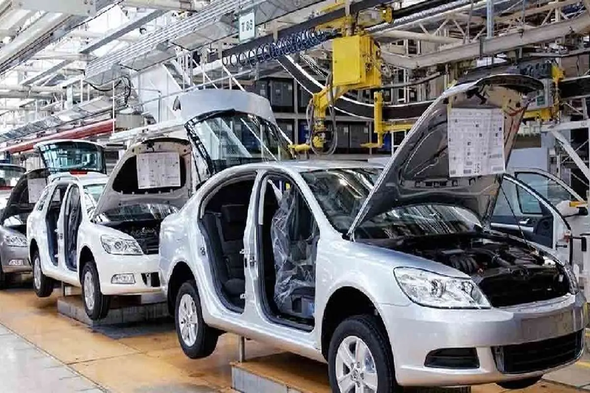 تولید خودرو امسال در کشور 35 درصد کاهش یافت