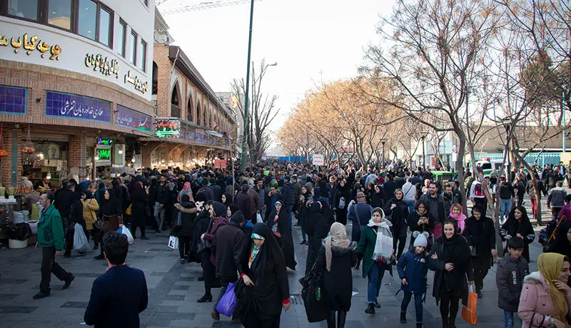 بازار بزرگ تهران در آستانه شب عید (گزارش تصویری)