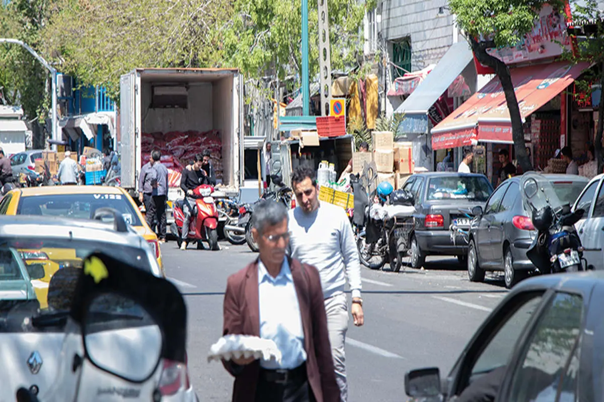 بازار کالاهای اساسی تهران به روایت یک گزارش تصویری
