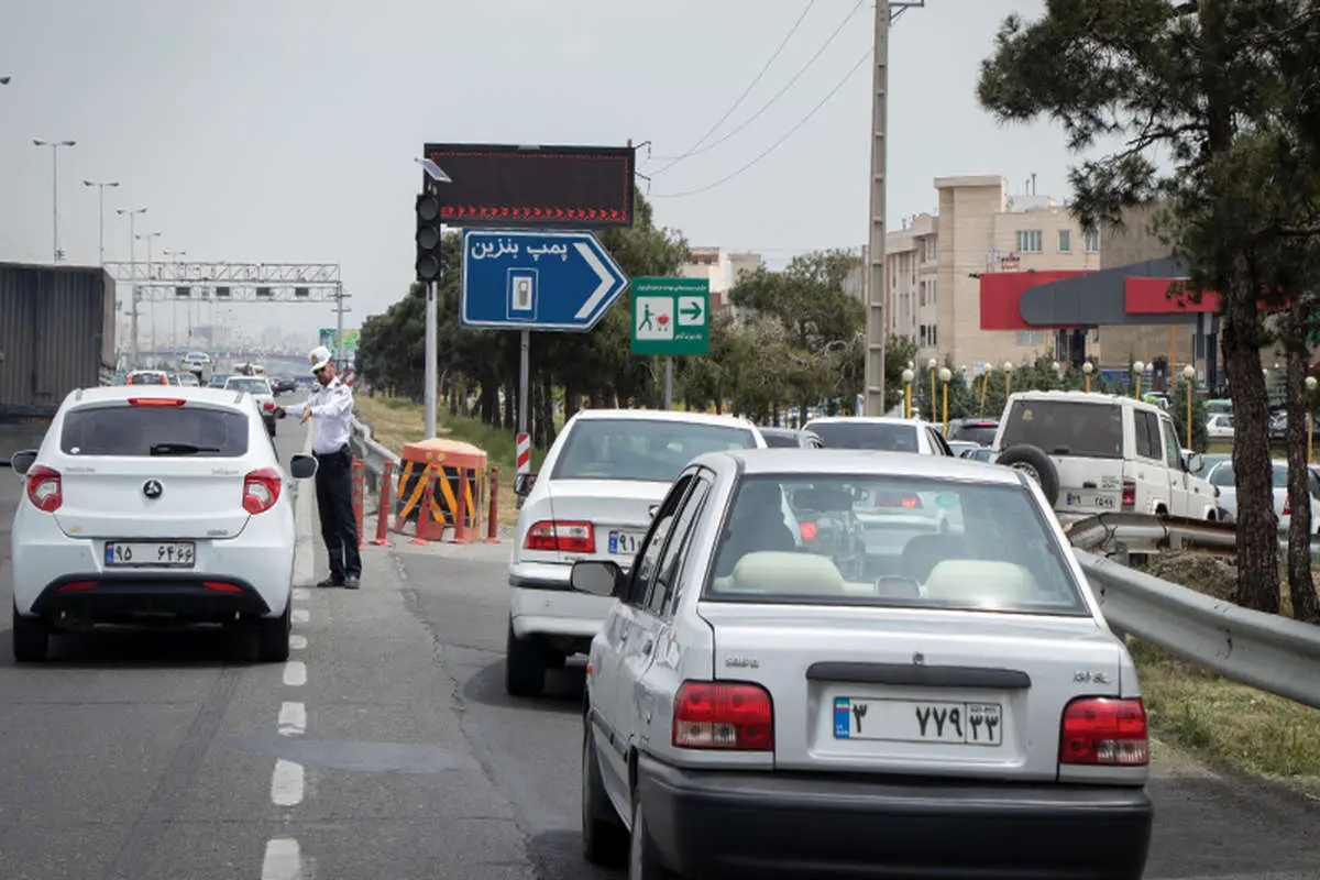 واکنش مجلس به تخصیص سهمیه بنزین به تاکسی‌های آنلاین