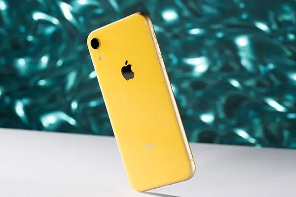 گوشی iphone XR سه میلیون تومان گران شد + لیست آخرین قیمت‌ها