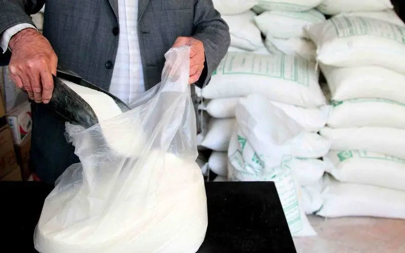 سهمیه‌بندی فروش شکر در واحدهای صنفی / قیمت شکر از 9 هزار به 3 هزار تومان رسید