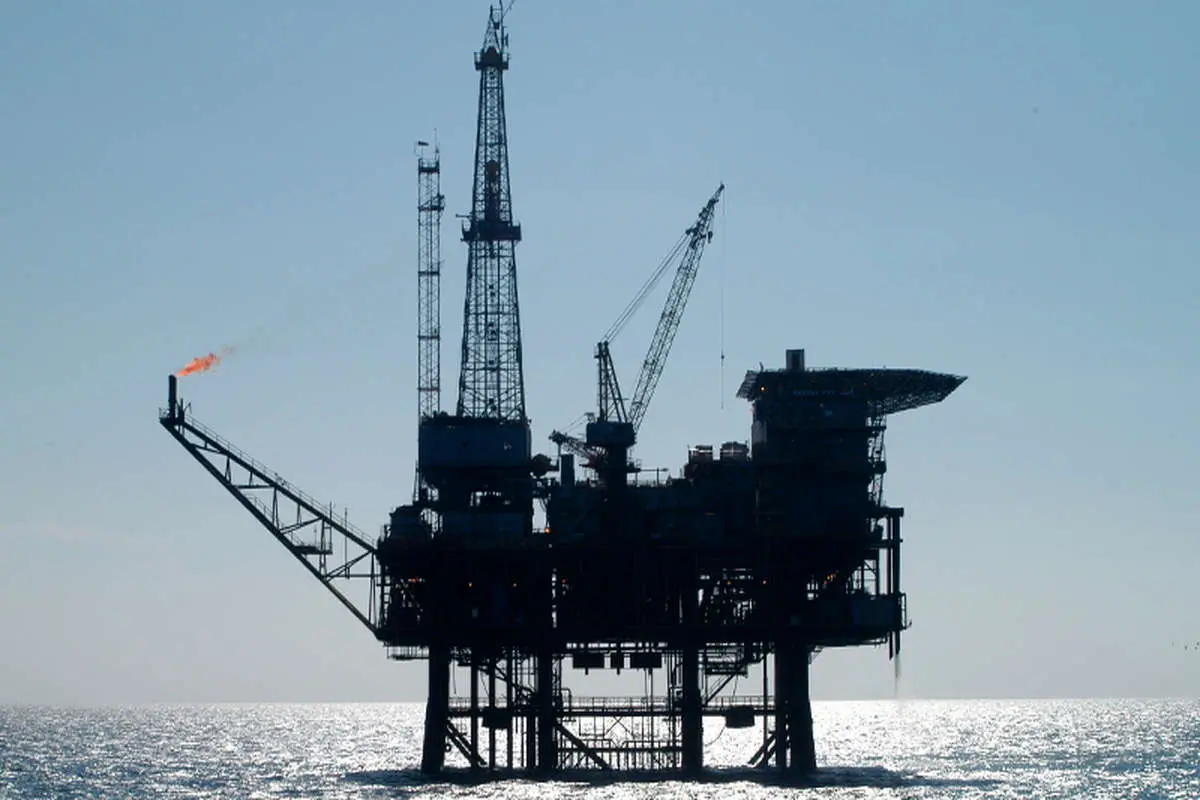 کاهش قیمت نفت به دنبال بیانیه آژانس بین‌المللی انرژی