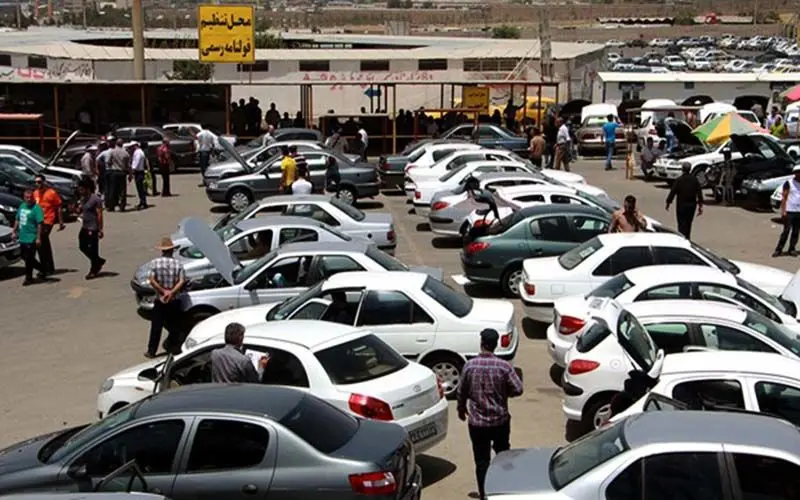 قیمت خودرو‌های داخلی امروز ۲۳ مهر / سراتو 5 میلیون تومان ارزان شد