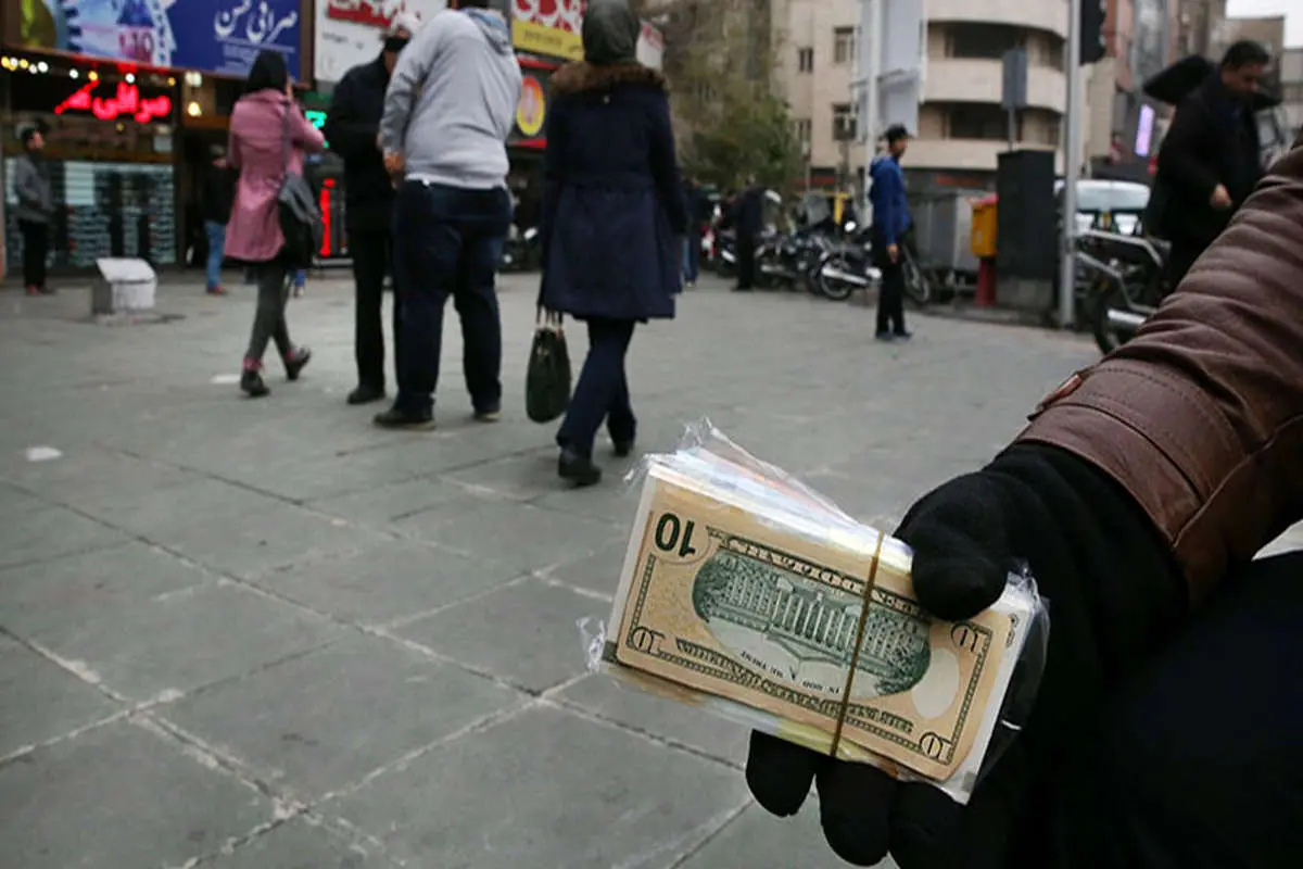 تلاش ناکام دلالان برای افزایش دوباره نرخ ارز
