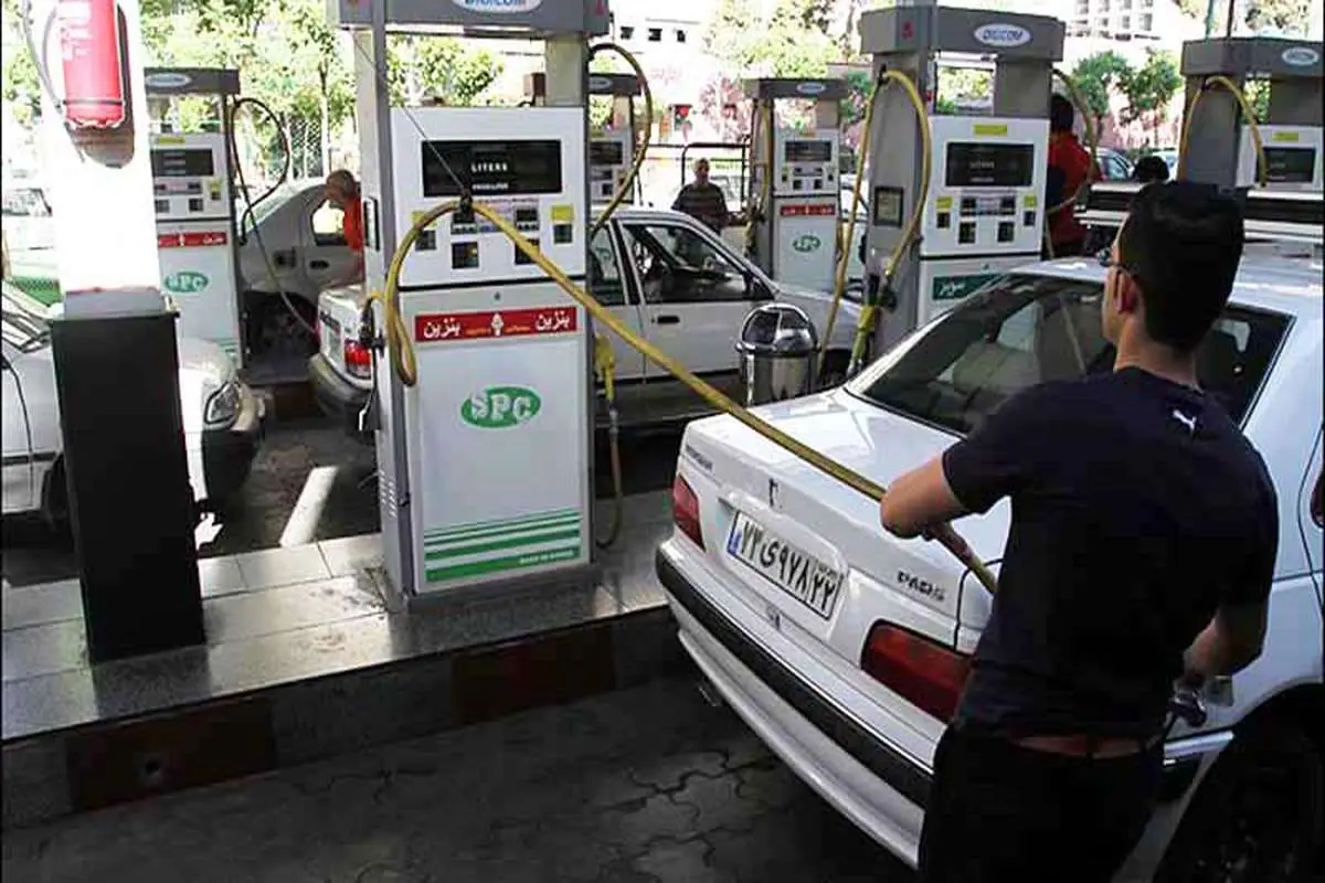 کاهش ۱۵.۹ درصدی میانگین مصرف روزانه بنزین