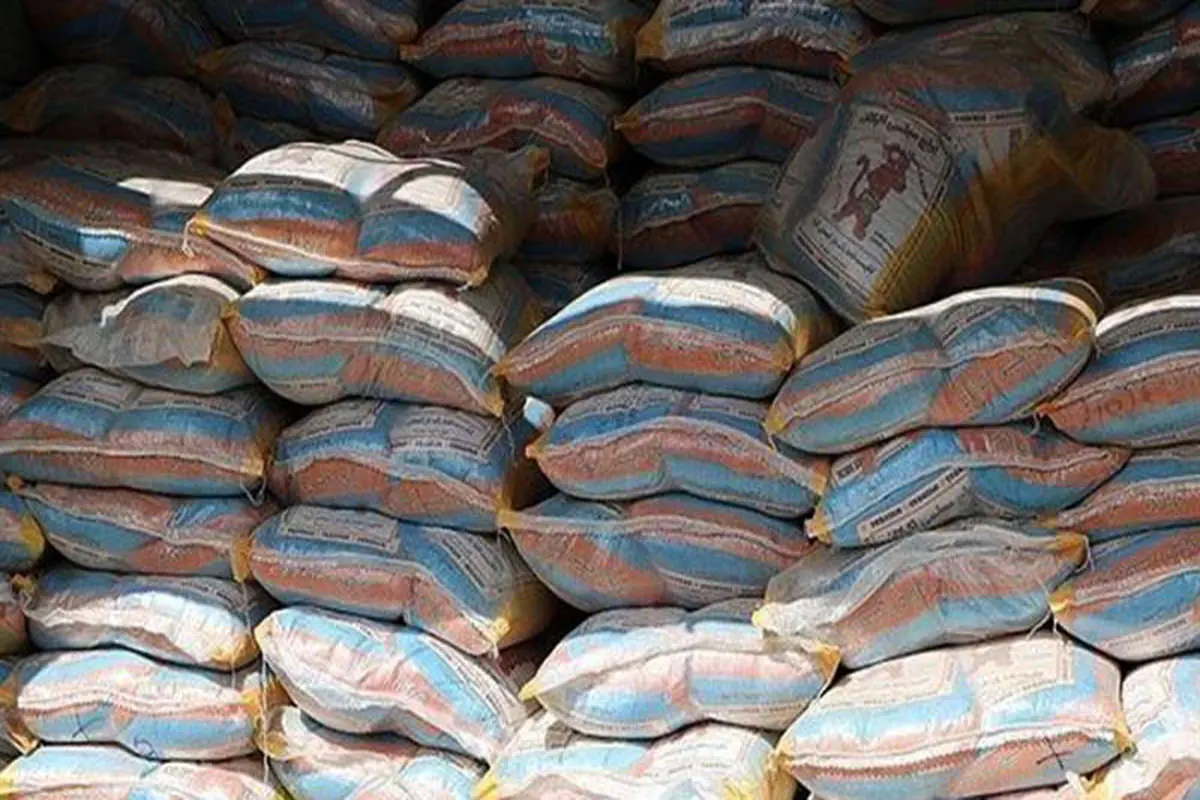 انتقاد از عدم ترخیص ۸۰ هزار تن برنج رسوبی در گمرکات