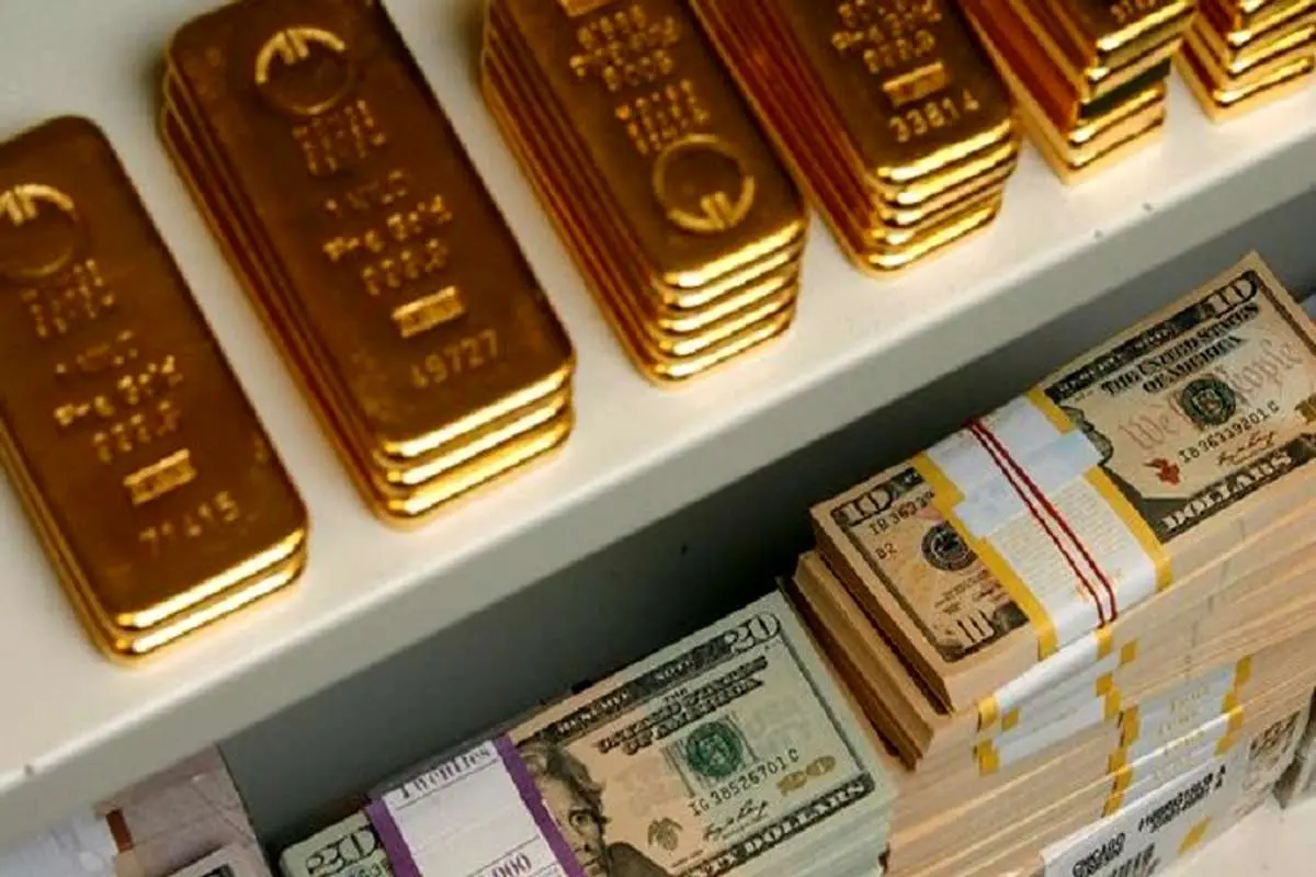 رشد دلار و افت دارایی‌های پرریسک در معاملات روز چهارشنبه / طلا اندکی ارزان شد