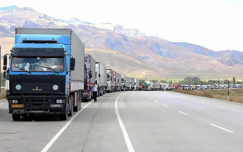 ۱۶۰ کامیون پشت مرز ایران و ترکیه مانده‌اند